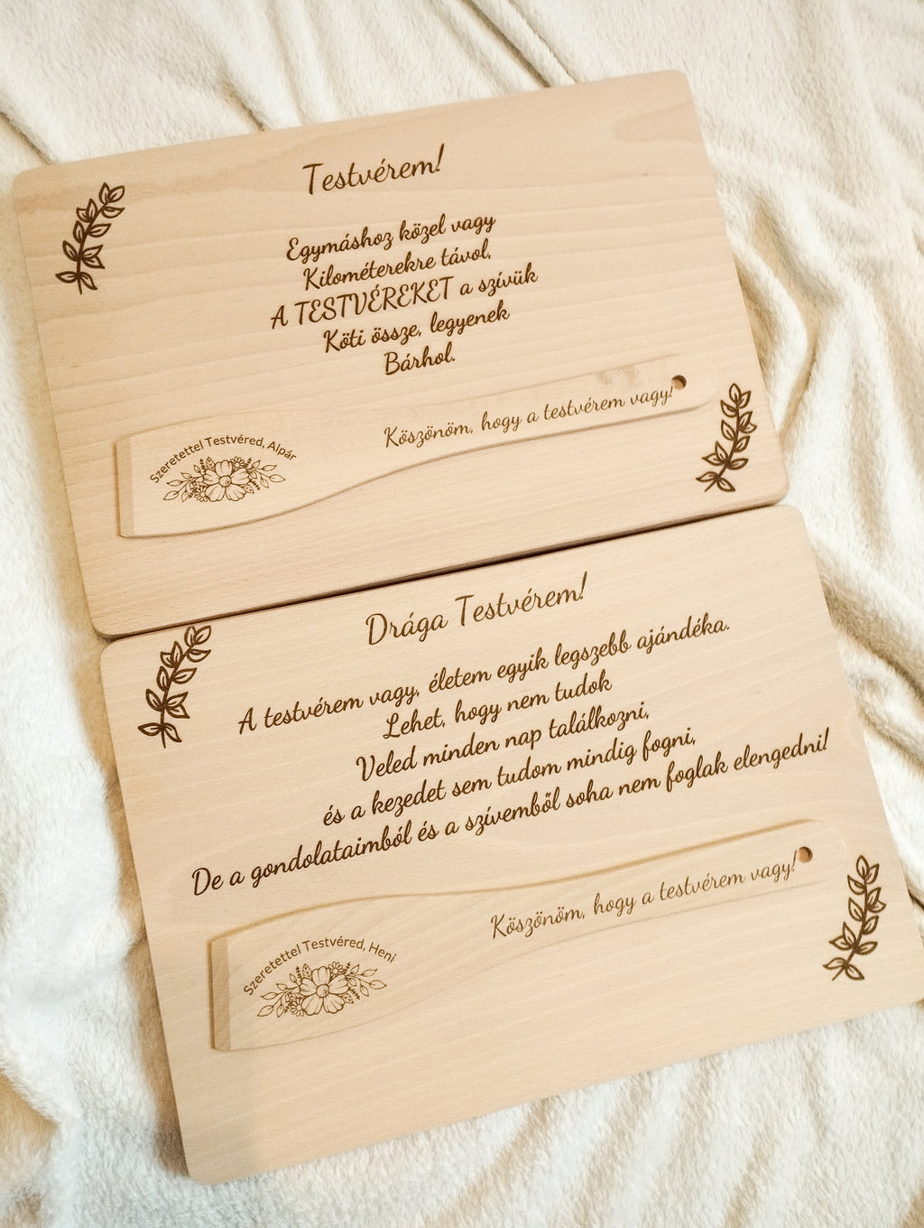 Köszöntő tábla fakanállal