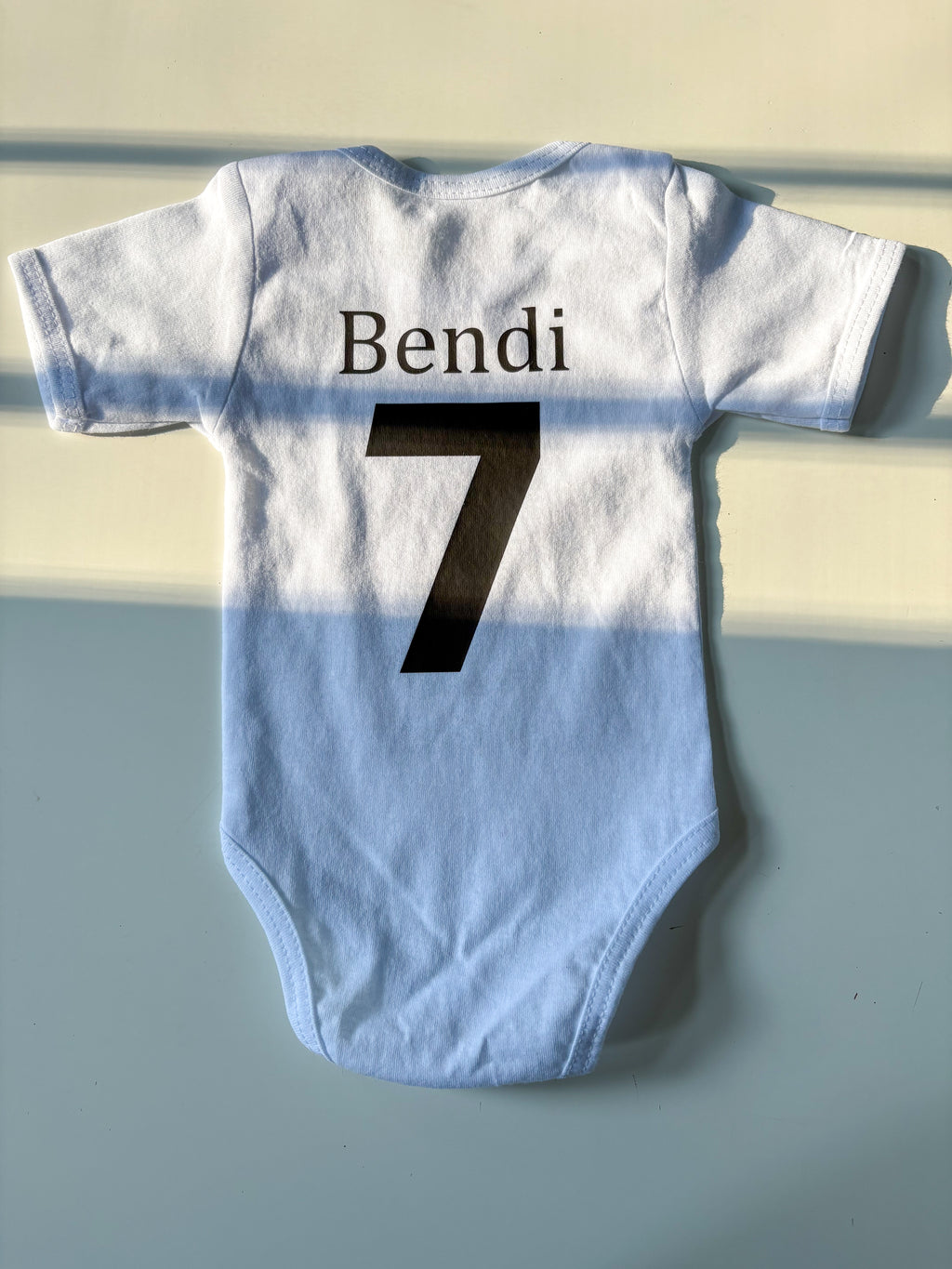 Feliratozott body