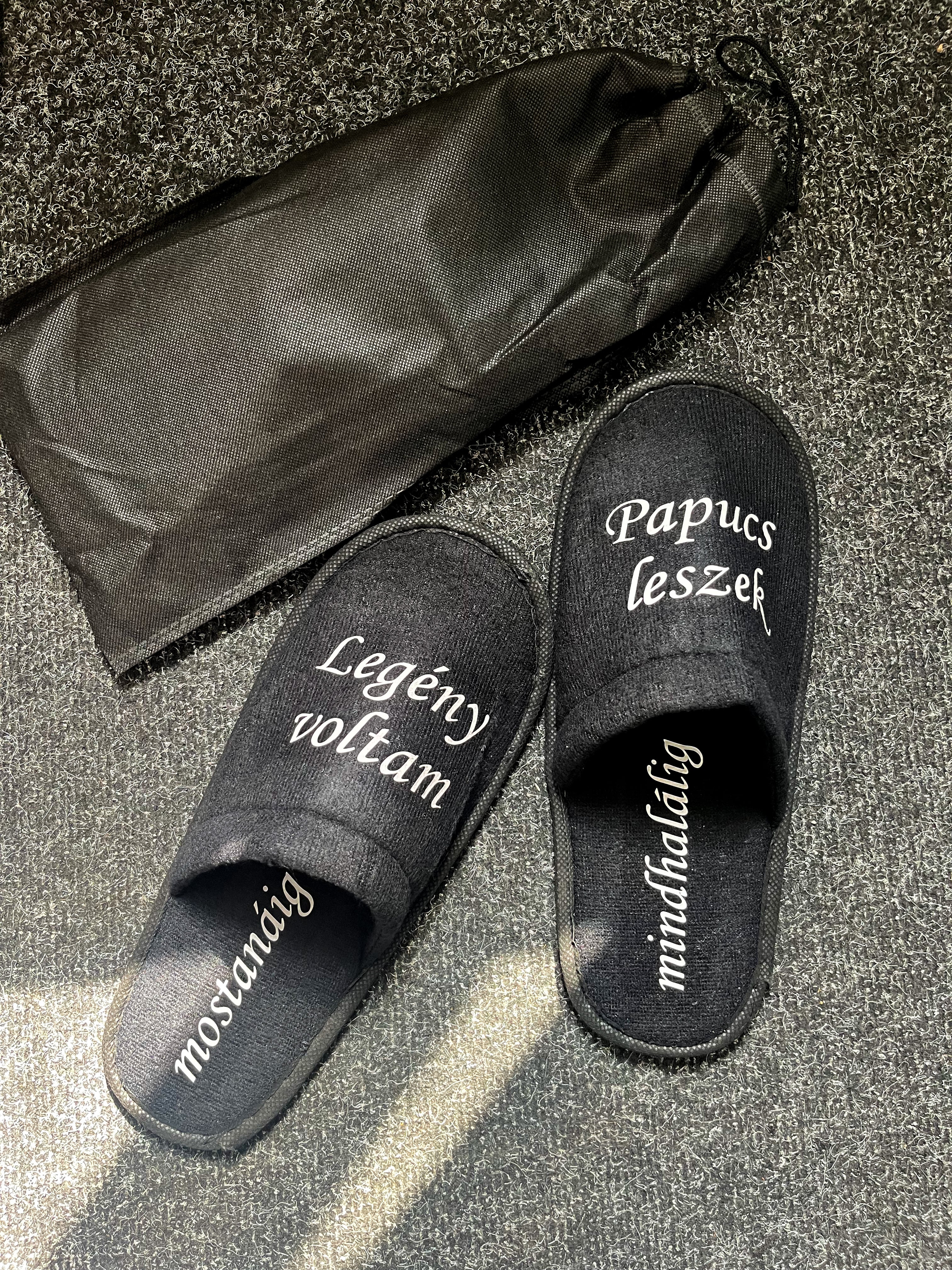 Papucs legénybúcsúra