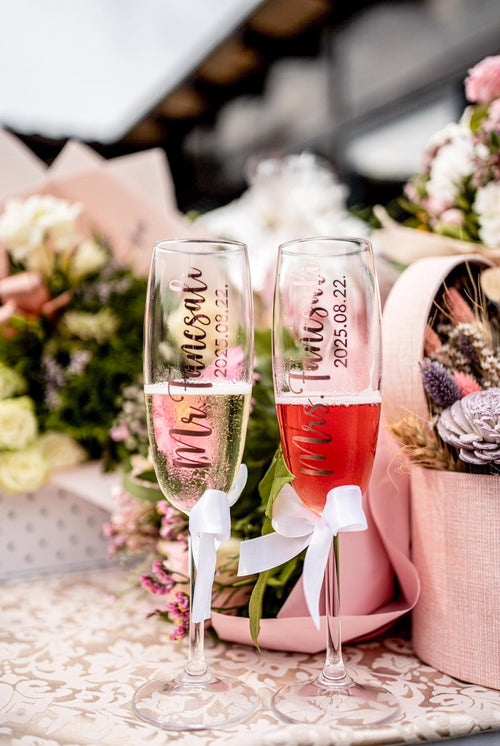 Pezsgős poharak esküvőre