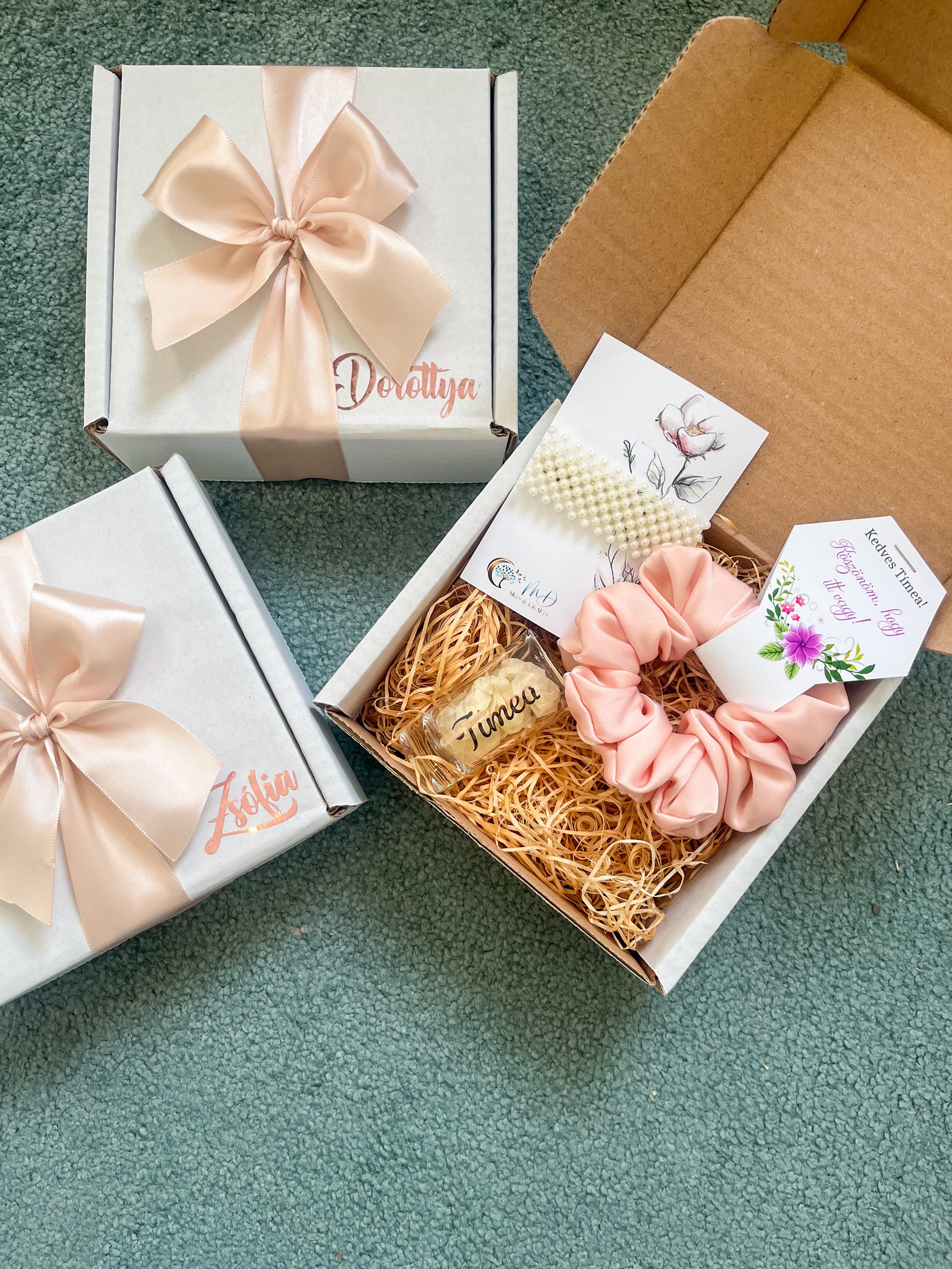 Bridesmaid box 13