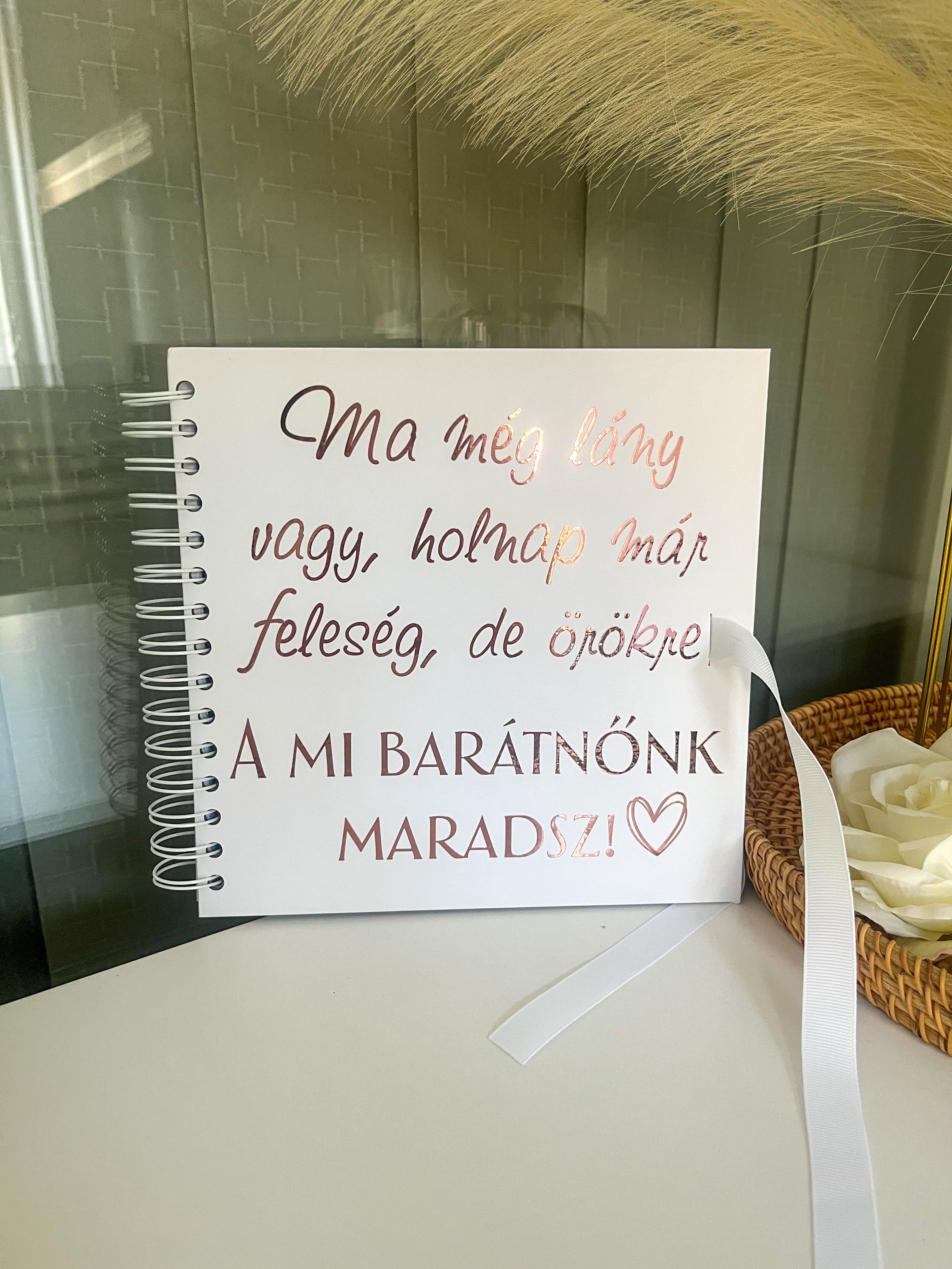 Emlékalbum lánybúcsúra