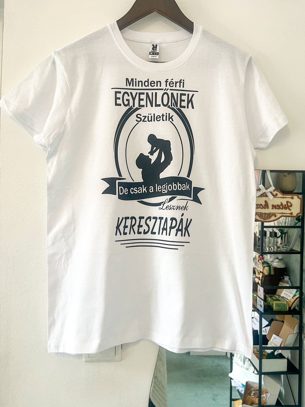 Feliratozott pólók férfiaknak