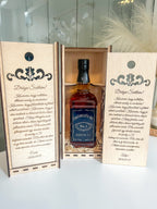 Egyedi szülőköszöntő doboz whiskyvel